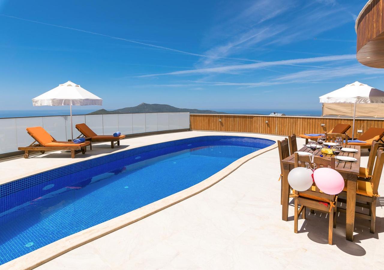 Villa 5 Sleeps 6 Isolated Pool See And Montain View-Villa Kartal Yuvasi Uzumlu  エクステリア 写真