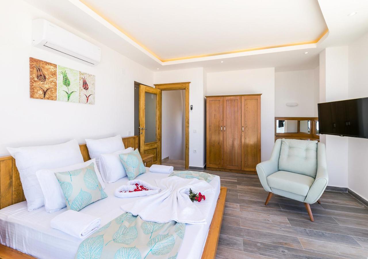 Villa 5 Sleeps 6 Isolated Pool See And Montain View-Villa Kartal Yuvasi Uzumlu  エクステリア 写真