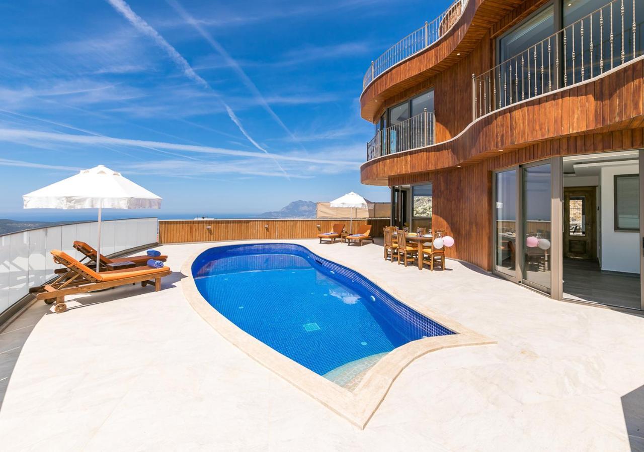 Villa 5 Sleeps 6 Isolated Pool See And Montain View-Villa Kartal Yuvasi Uzumlu  エクステリア 写真