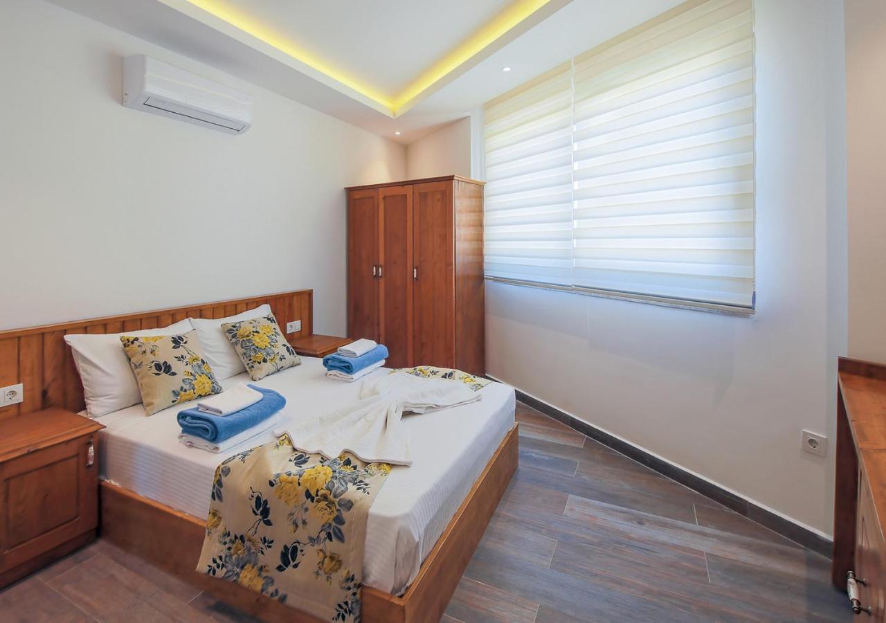 Villa 5 Sleeps 6 Isolated Pool See And Montain View-Villa Kartal Yuvasi Uzumlu  エクステリア 写真